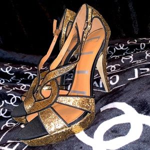 NWOT Size 10 Sequin Heel
